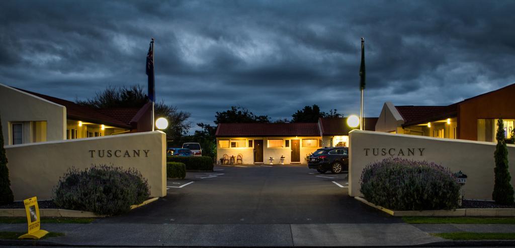 Bella Tuscany Motor Lodge Нейпиър Екстериор снимка