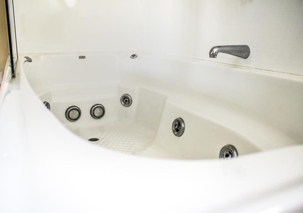 Bella Tuscany Motor Lodge Нейпиър Екстериор снимка
