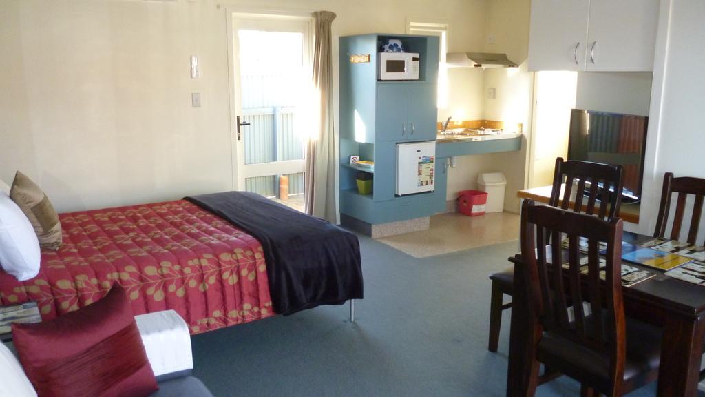 Bella Tuscany Motor Lodge Нейпиър Екстериор снимка